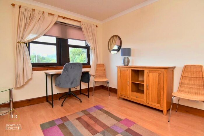 2 Bedroom Flat To Rent In Main Street, Inverkip, Inverkip, PA16