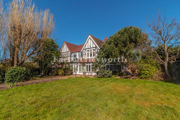 3 Bedroom Semi-Detached House For Sale In Preston New Road, Blackpool, FY3