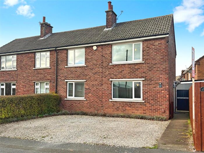 3 Bedroom Semi-Detached House For Sale In Scott Crescent, Edenthorpe, Doncaster, South Yorkshire, DN3