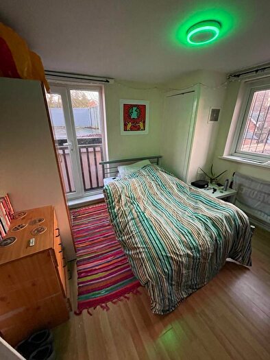 3 Bedroom Semi Detached House To Rent In Parsonage Road, M20