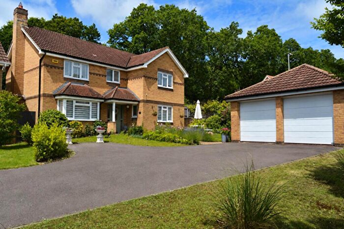 4 Bedroom Detached House For Sale In School Close, Verwood, Dorset, BH31