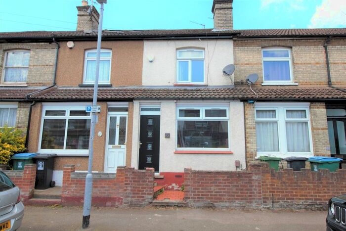 2 Bedroom Terraced House To Rent In Shaftesbury Road, Watford, WD17