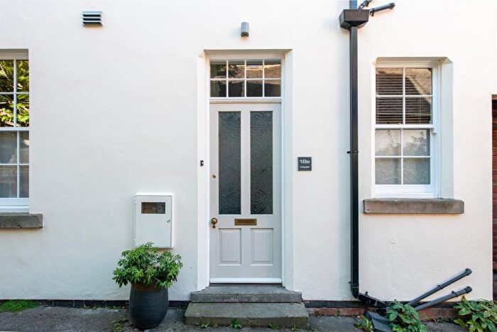 2 Bedroom Apartment To Rent In Magdala Road, NG3