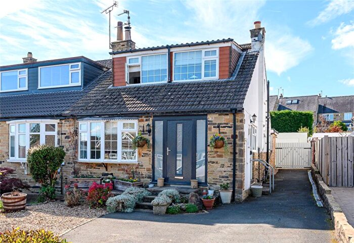 4 Bedroom Semi-Detached House For Sale In The Paddock, East Keswick, LS17