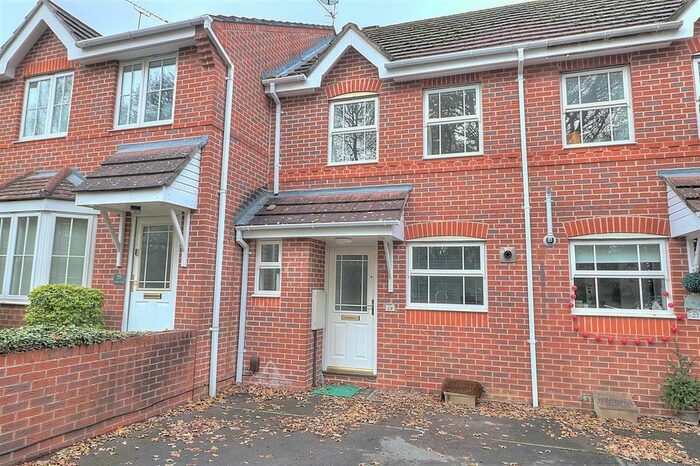 2 Bedroom Property To Rent In Tristram Close, Chandler's Ford, Eastleigh SO53