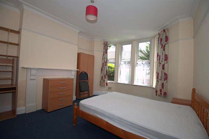 5 Bedroom Terraced House To Rent In Gloucester Road, Horfield, Bristol, BS7