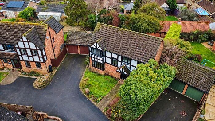 4 Bedroom Detached House For Sale In Hill House Gardens, Stanwick, NN9