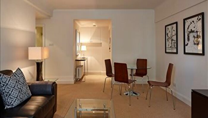 2 Bedroom Flat To Rent In Fulham Road, London, SW3
