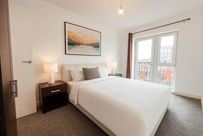 2 Bedroom Apartment To Rent In Albert Mill Oldfield Road, Salford (Id: #), M5