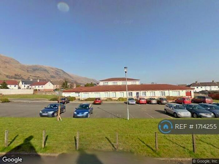 2 Bedroom Flat To Rent In Park Street, Tillicoultry, FK13