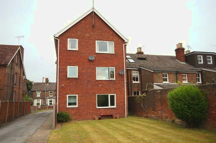 1 Bedroom Apartment To Rent In Station Road, Horsham, RH13