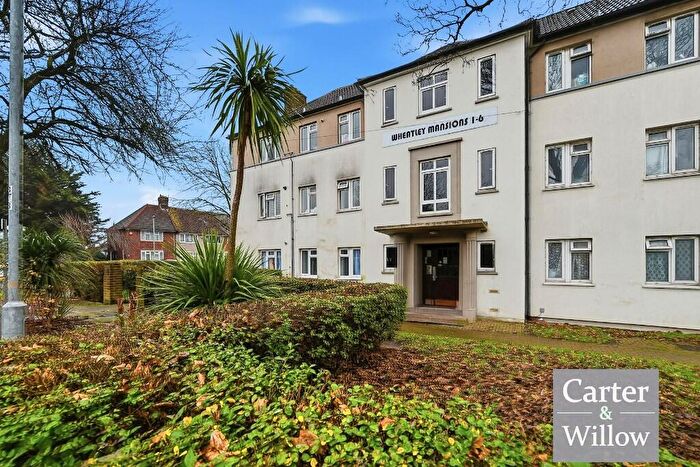 2 Bedroom Flat For Sale In Wheatley Mansions, Bevan Avenue, Barking, IG11