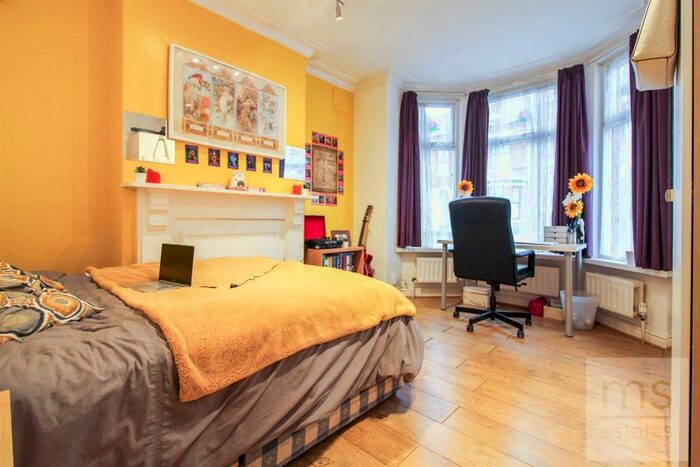 6 Bedroom End Of Terrace House To Rent In Balfour Road, Lenton, Nottingham, NG7