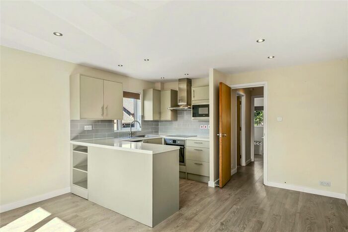 1 Bedroom Apartment To Rent In John Gooch Drive, Enfield, EN2