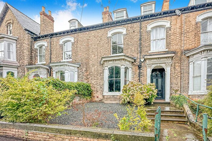 5 Bedroom Terraced House For Sale In Ferriby Road, Hessle, HU13