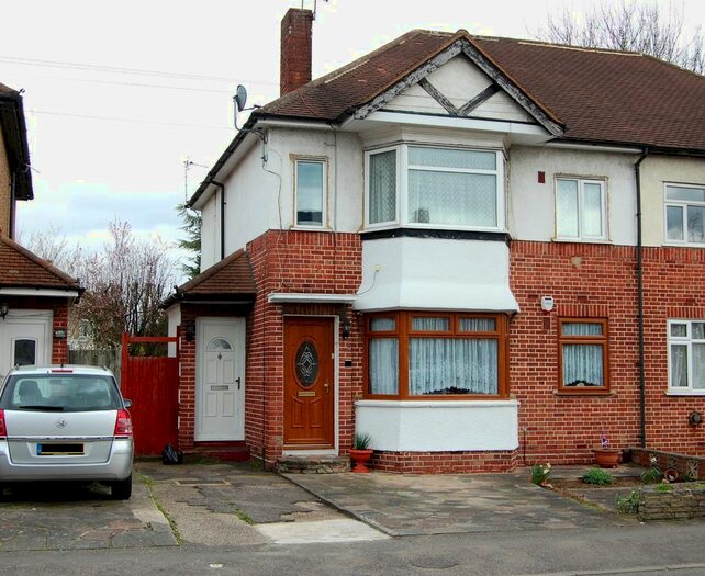 2 Bedroom Maisonette To Rent In Stratford Road, Hayes, UB4