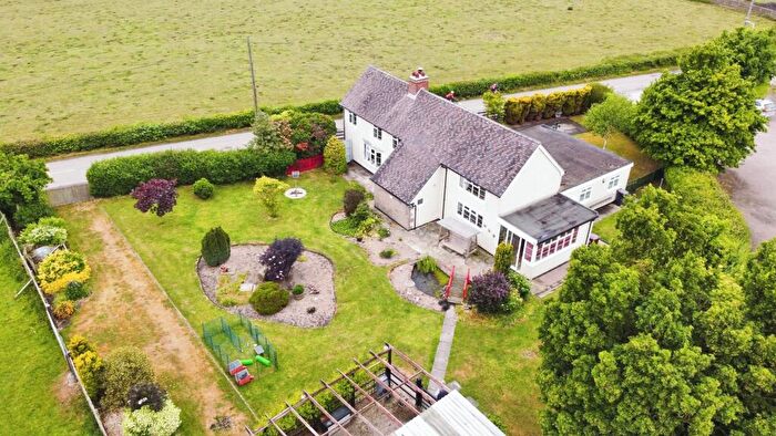4 Bedroom Detached House For Sale In Anslow Road, Hanbury, Burton-on-Trent, DE13