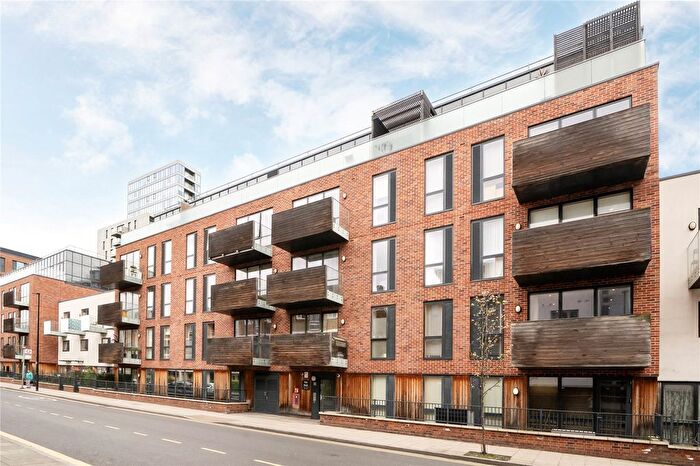 2 Bedroom Flat For Sale In Pilch House, Violet Road, Bow, London, E3