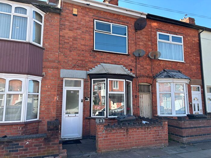 3 Bedroom Terraced House For Sale In Nansen Road, Leicester, LE5