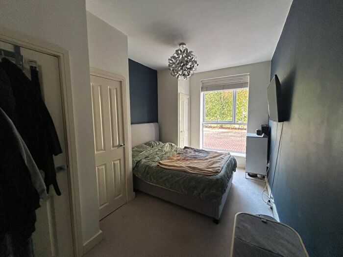 2 Bedroom Apartment To Rent In Cambridge House, Kingsway, DE22