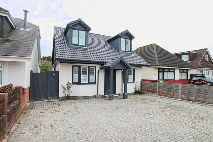 4 Bedroom Detached Bungalow To Rent In Warsash Road, Warsash, Southampton, SO31
