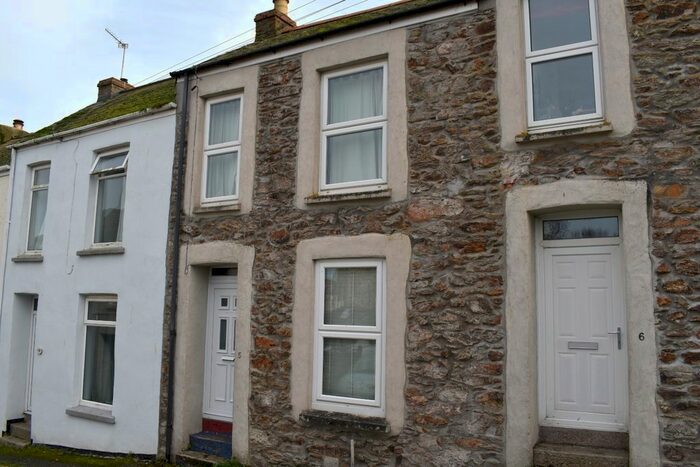 3 Bedroom Terraced House To Rent In New Windsor Terrace, Falmouth, TR11