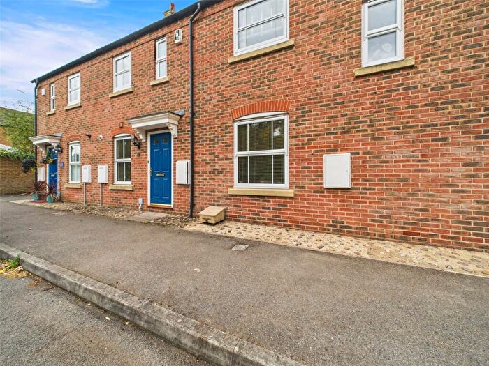 2 Bedroom Terraced House To Rent In Chelsea Road, Aylesbury, Buckinghamshire, HP19