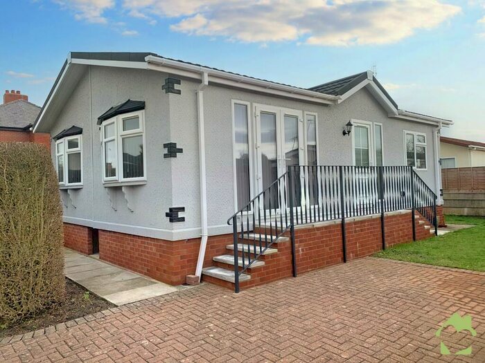 2 Bedroom Park Home For Sale In Newlyn Court, Newlyn Avenue, Blackpool, FY4