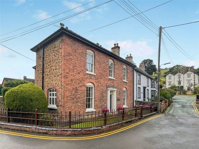 4 Bedroom End Of Terrace House For Sale In Coed Llan Lane, Llanfyllin, Powys, SY22