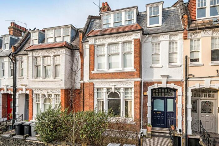 2 Bedroom Flat For Sale In Howitt Road, Belsize Park, NW3