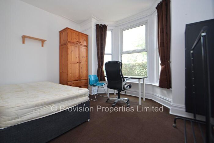 6 Bedroom End Of Terrace House To Rent In Woodsley Road, Hyde Park, Leeds, LS3