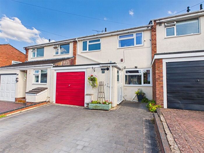 3 Bedroom Terraced House For Sale In Dinchall Road, Worcester, Worcestershire, WR5