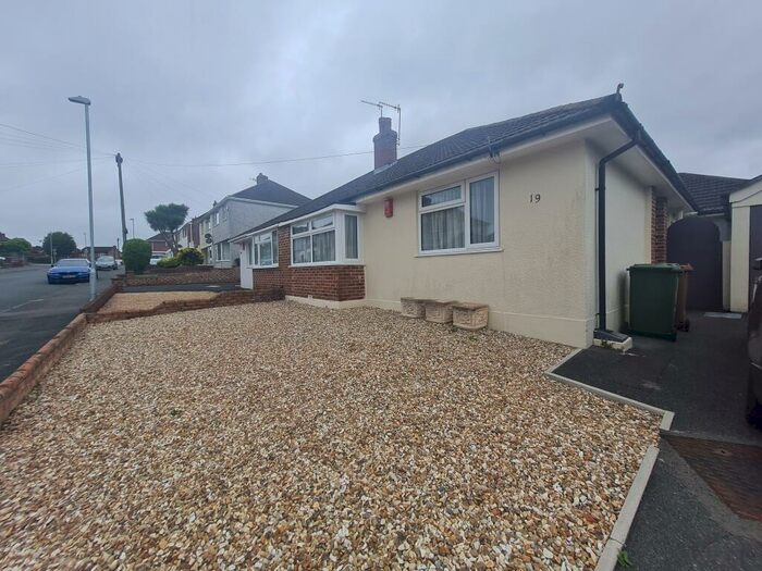 3 Bedroom Bungalow To Rent In Courtland Crescent, Plymouth, PL7