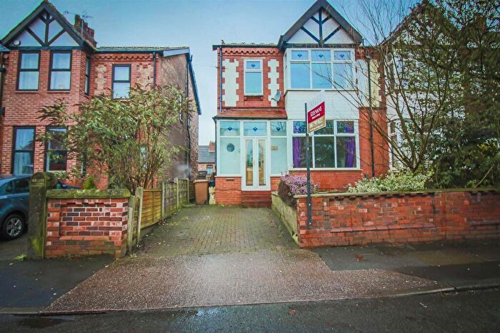 4 Bedroom Semi Detached House To Rent In Claremont Road, Salford, M6