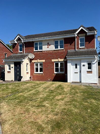 3 Bedroom House To Rent In Berryhill Crescent, Wishaw, ML2
