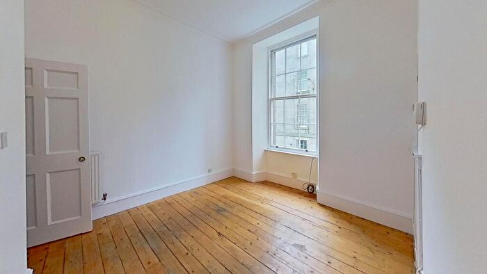 1 Bedroom Flat To Rent In Brighton Street, Old Town, Edinburgh, EH1