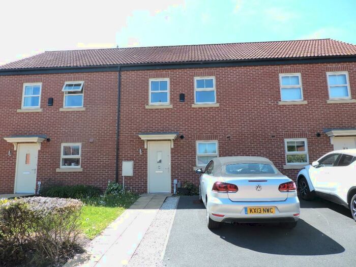 3 Bedroom Mews To Rent In Spinning Drive, Sherwood, Nottingham, NG5