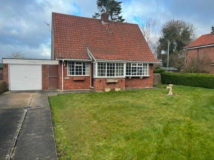 3 Bedroom Detached House For Sale In Grey Close, Sutton-On-The-Forest, York, North Yorkshire, YO61