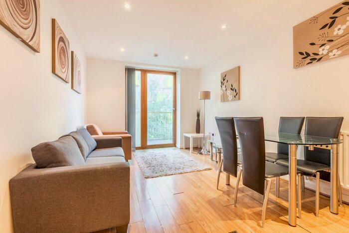 1 Bedroom Flat To Rent In Bath House, 5 Arboretum Place, Barking IG11