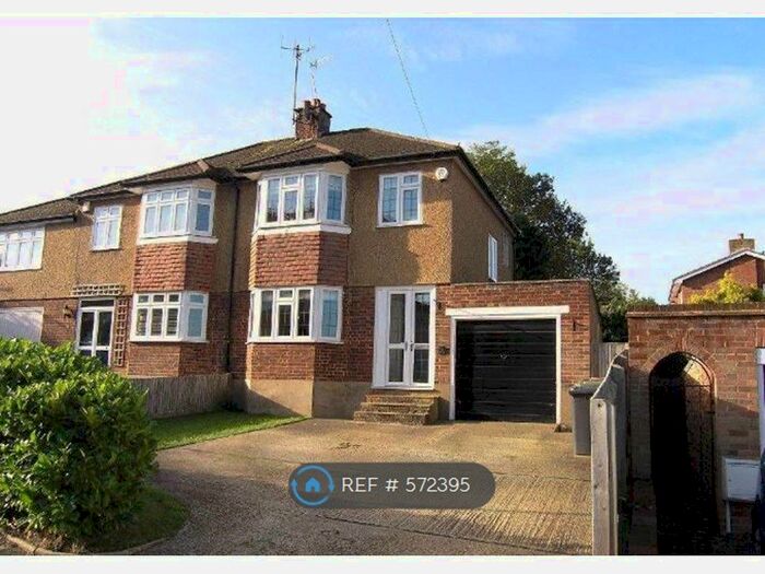 3 Bedroom Semi-Detached House To Rent In Garratts Road, Bushey, WD23