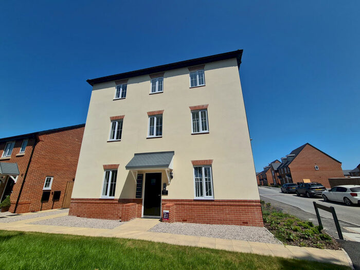 2 Bedroom Apartment To Rent In Beaminster Avenue, Preston, PR4