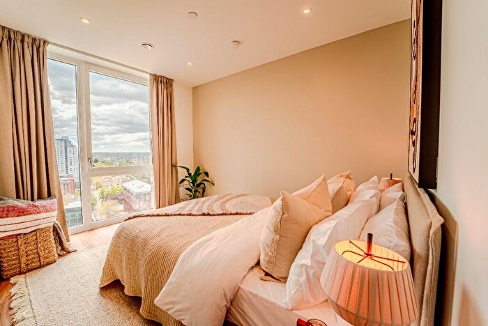 3 Bedroom Flat To Rent In , Cherry Orchard Road, Croydon, London, CR0