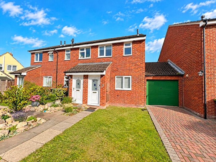 2 Bedroom End Terrace House For Sale In Spencer Close, Melksham, SN12