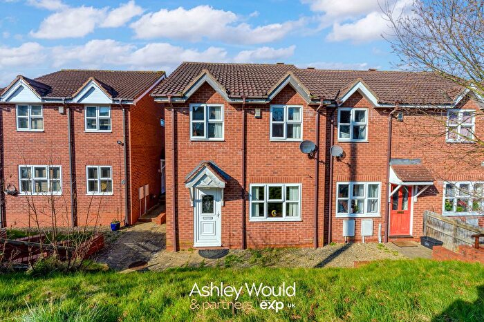 3 Bedroom End Terrace House For Sale In Humber Gardens, Halesowen, B63