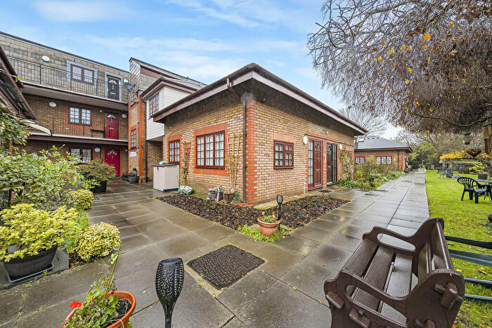 2 Bedroom Flat For Sale In Southend House, Footscray Road, Eltham, SE9