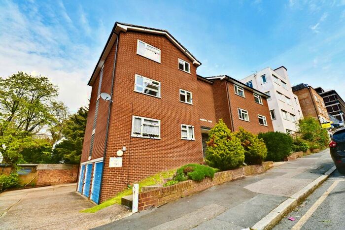 1 Bedroom Flat To Rent In Harestone Court, Ringers Road, Bromley, Kent, BR1