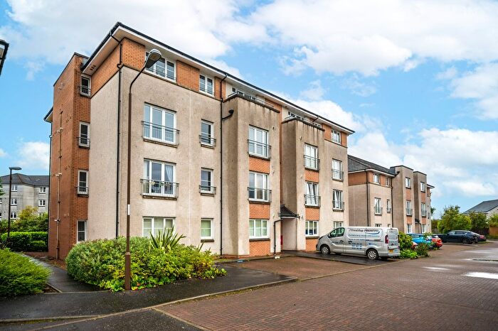 2 Bedroom Flat To Rent In Moreland Place, Causewayhead, Stirling, FK9