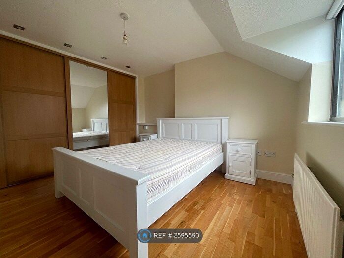 3 Bedroom Terraced House To Rent In Mayfair Gardens, Southampton, SO15
