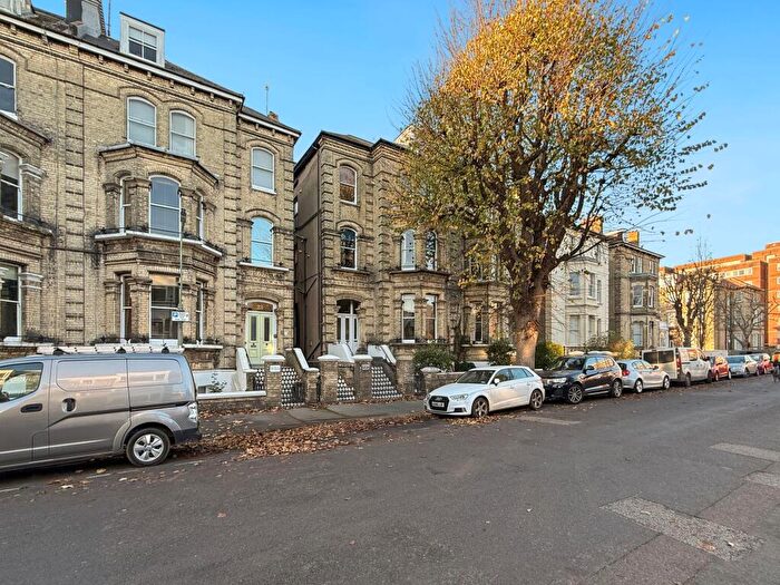 2 Bedroom Flat For Sale In Salisbury Road | Hove, BN3