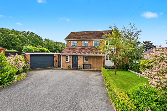 4 Bedroom Detached House For Sale In The Plain, Brailsford, DE6